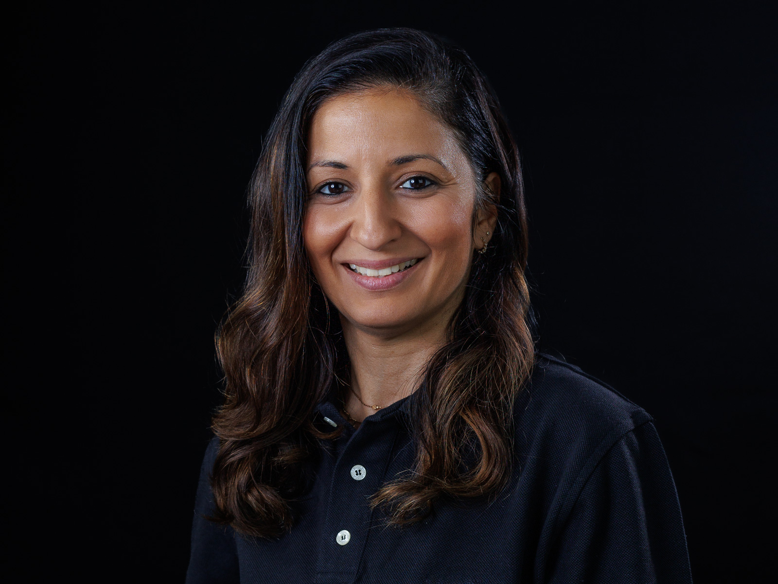 Ansprechpartnerin Vorstandsassistenz und Office Managerin Ebru Pelegrino Cascaret